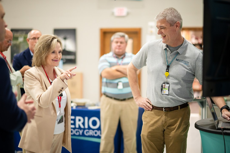 U.S. Senator Cindy Hyde-Smith Tours Hyperion Technology Group